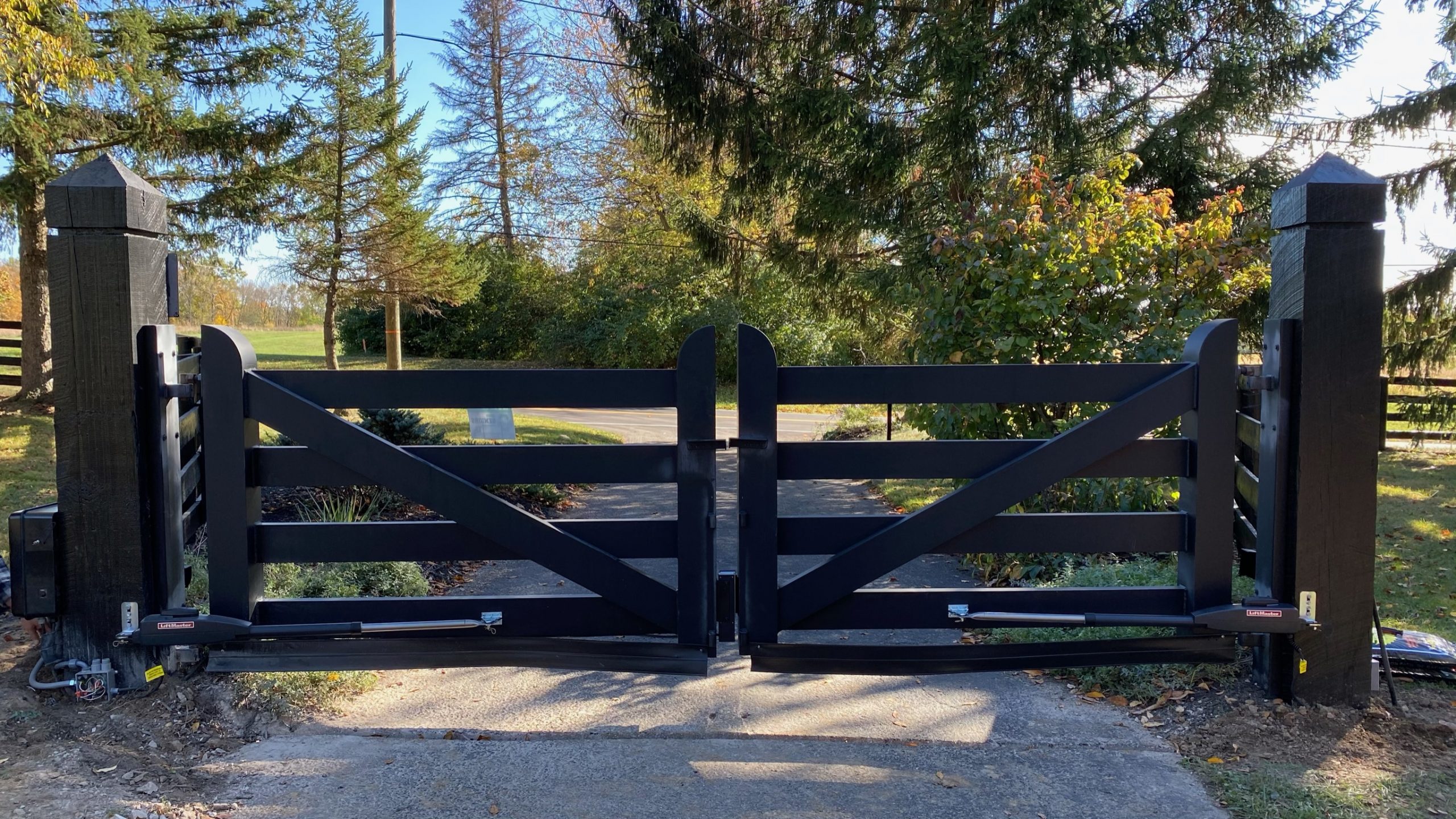 How Wide Should a Driveway Gate Be for Your Property? 1 IMG 0028 scaled 1